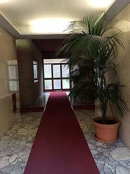 Hotel Sole E Luna Central Bed & Breakfast Milan